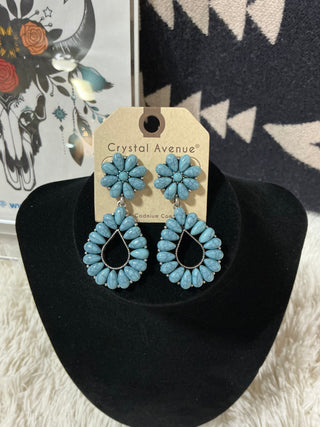 Western Flower and Teardrop Studded Earrings
