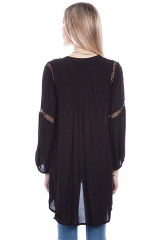 Black Waffle Weave Tunic — Eye-Catching Western Style