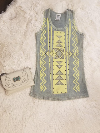 SLEEVELESS TANK TOP W/ RHINESTONES AND PRINT - The Fringe Spa'Tique